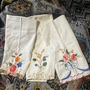 Vintage Floral Embroidered Linen Tea Towels